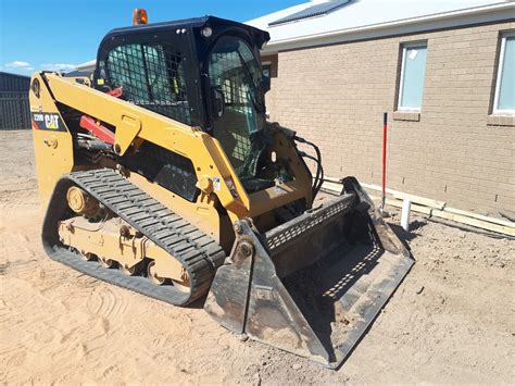 who makes the largest skid steer|biggest skid steer cat makes.